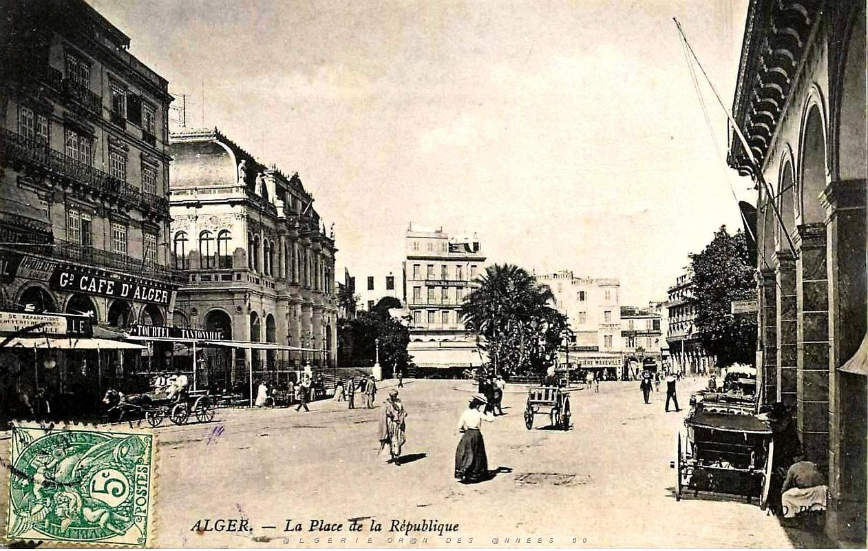287- Alger - La place de la republique.jpg